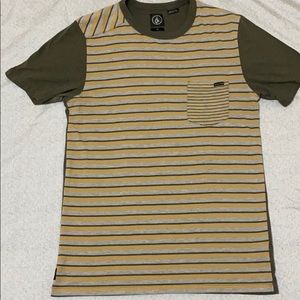 Volcom t shirt